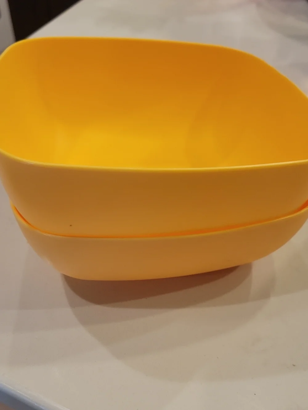 Free With Purchase Like New Tupperware Bowl Bundle